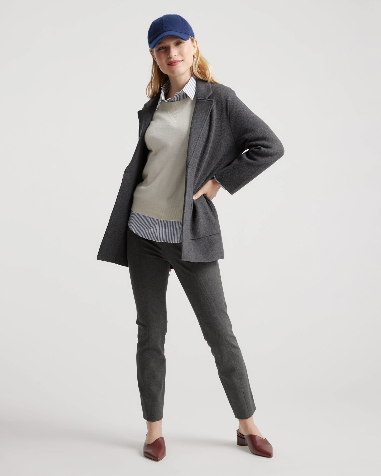 Ultra-Stretch Ponte Pintuck Ankle Pants - XS / Black