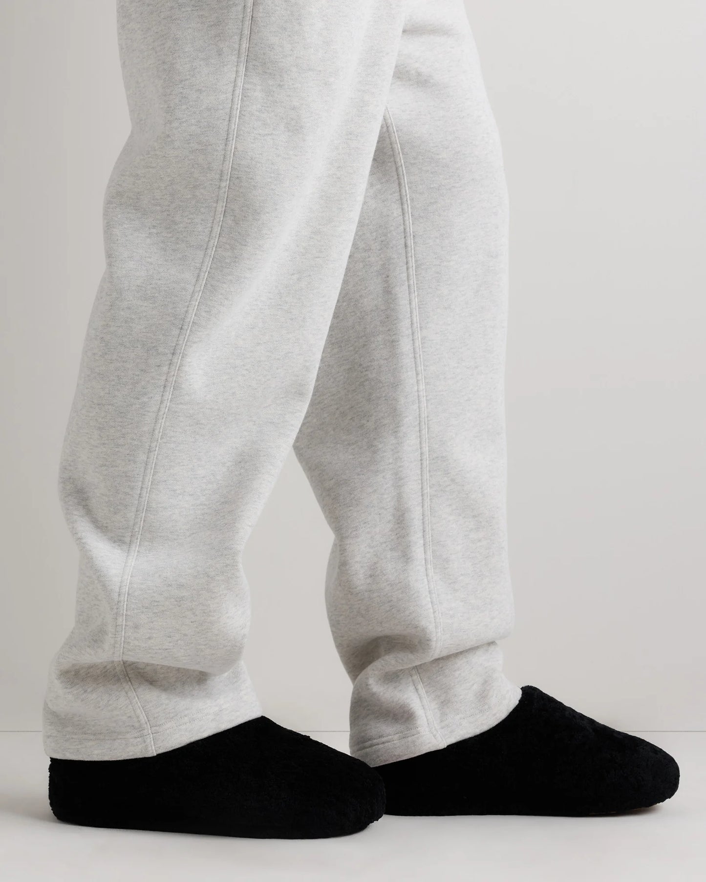 Men's Genuine Shearling Lounge Slipper - 7 / Black