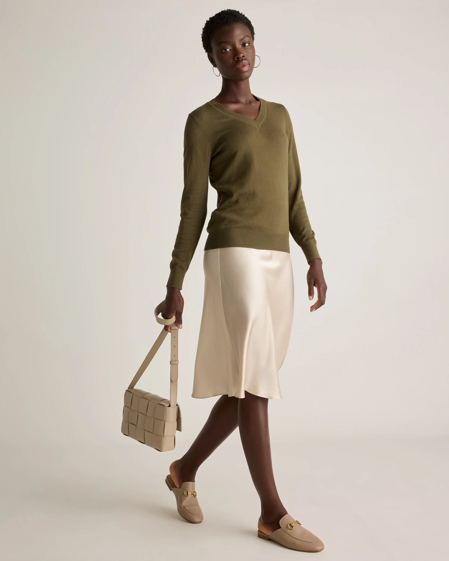 Lightweight Cotton Cashmere V-Neck Sweater - XS / Sugar Stone