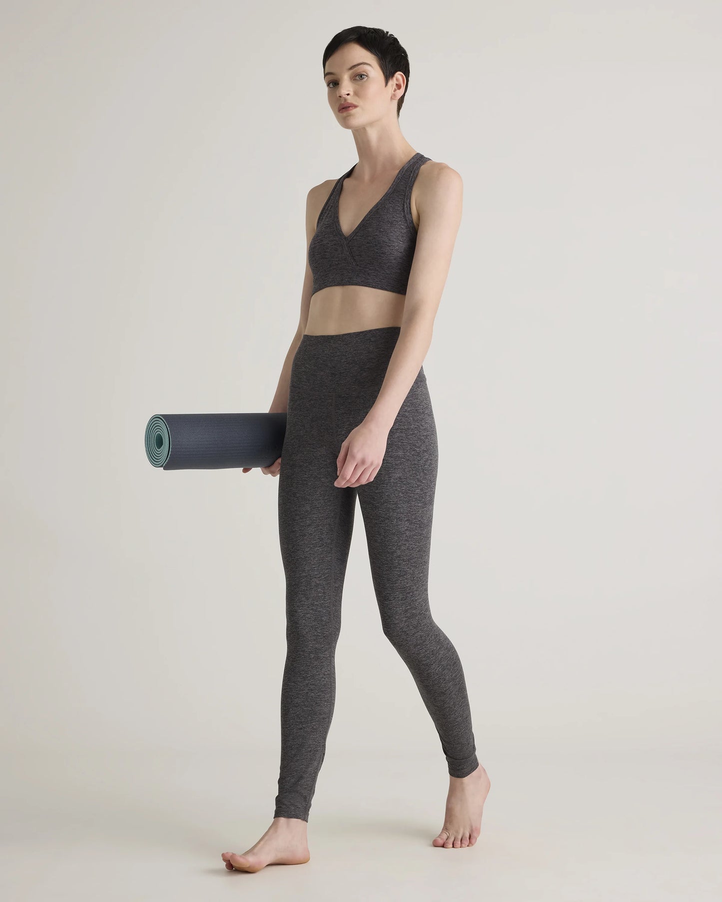 Ultra-Soft V-Neck Racerback Bra - XS / Heather Black