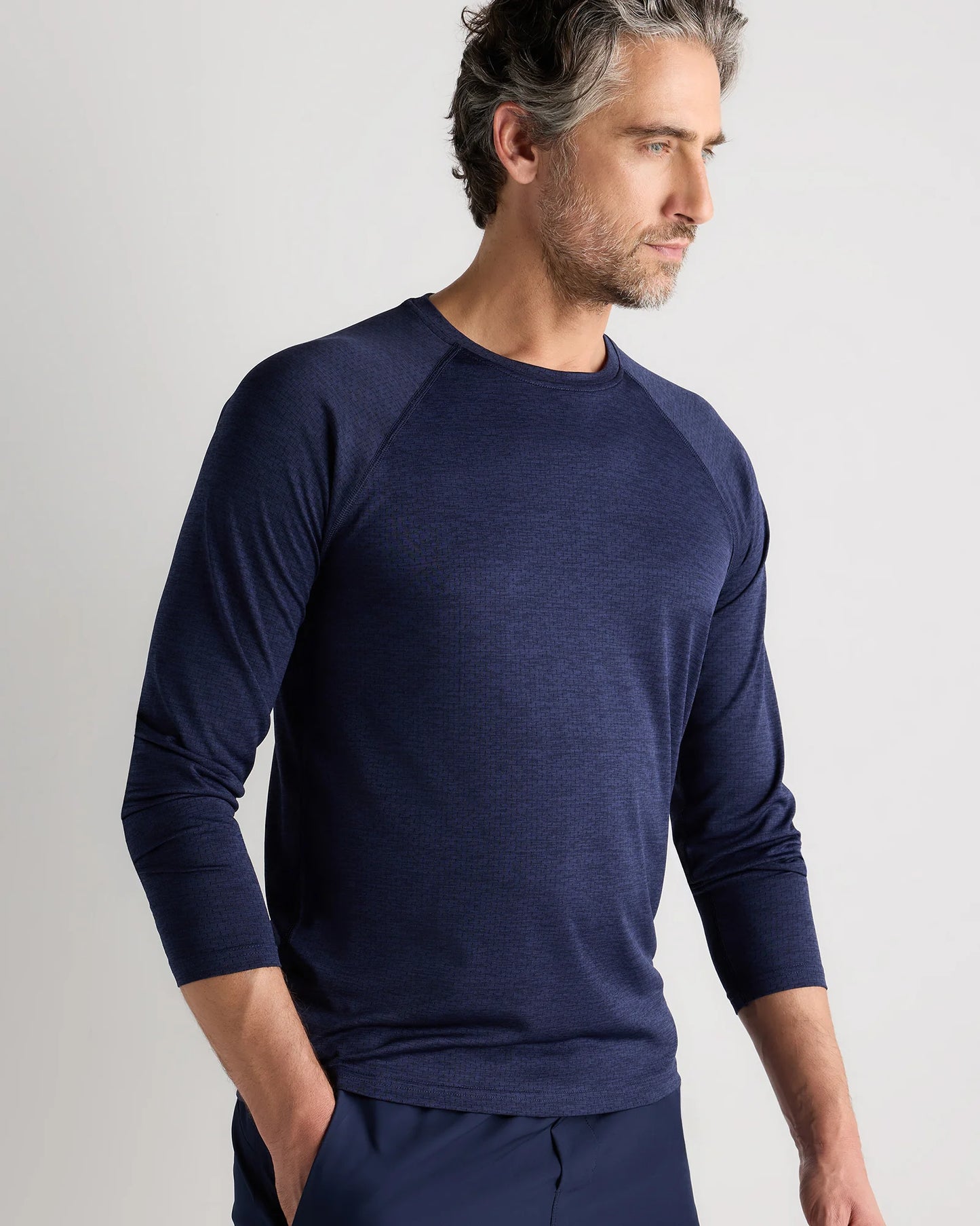 Mesh Performance Training Long Sleeve Tee - S / Heather Navy