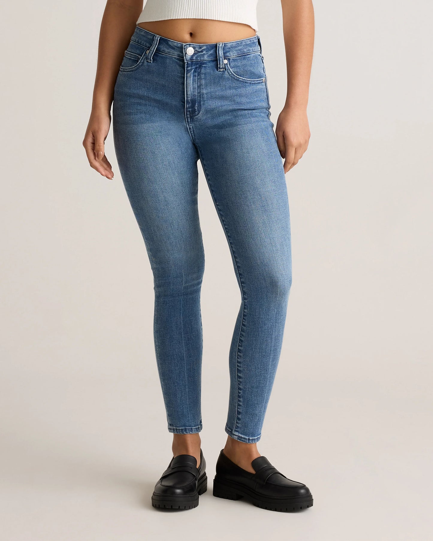 Bella Stretch Skinny Jeans - 24 / Black