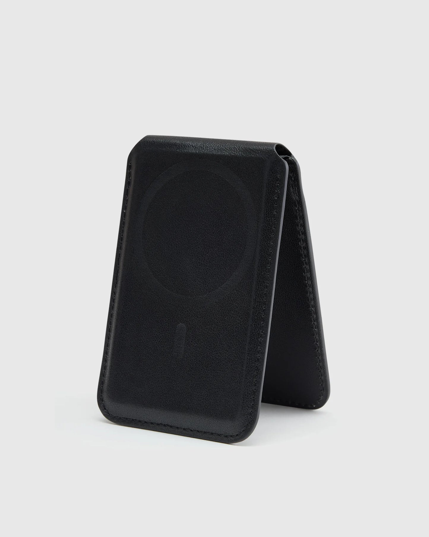 Leather MagSafe Wallet & Phone Stand - One Size / Cognac