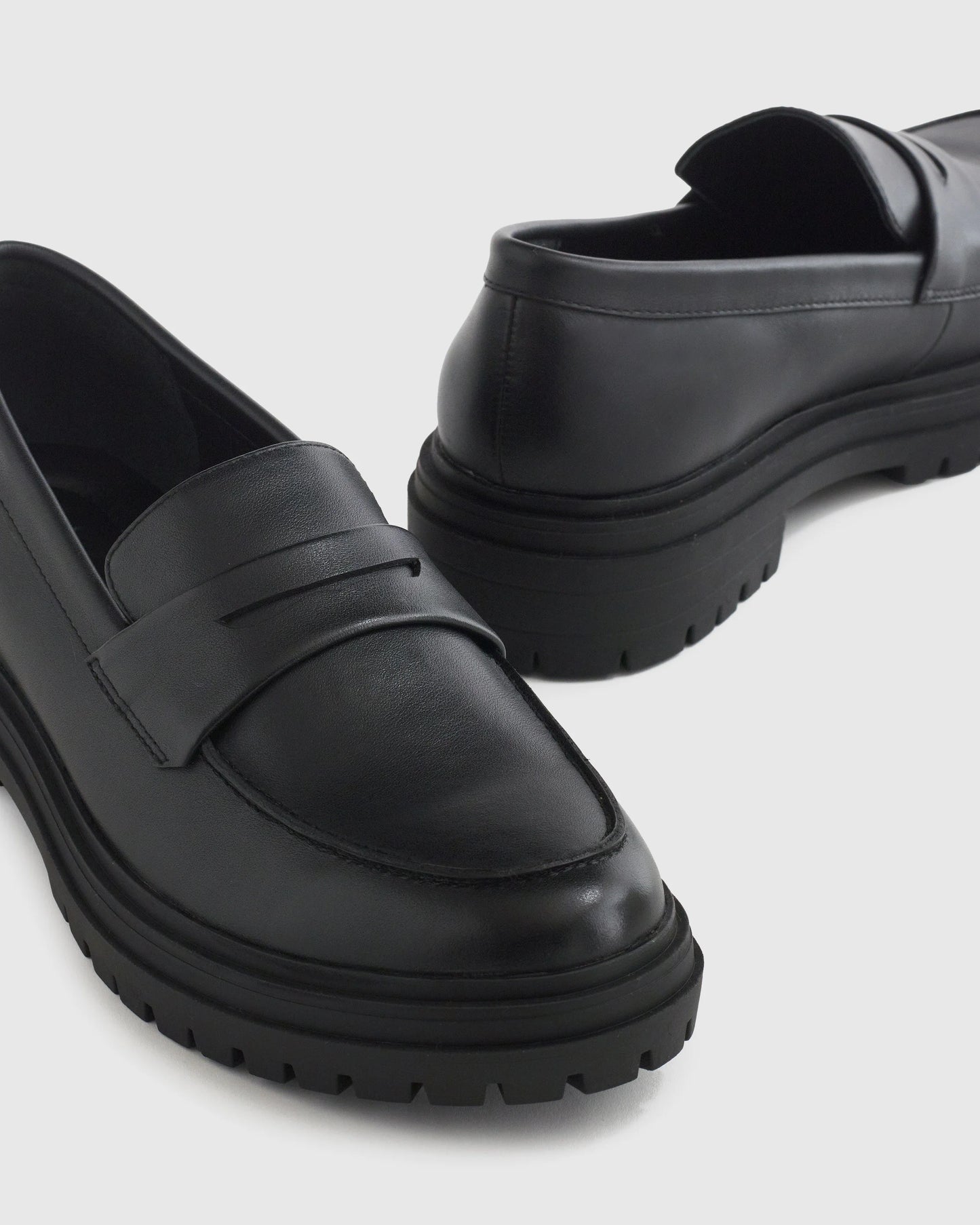 Italian Leather Lug Sole Loafer - 5 / Black