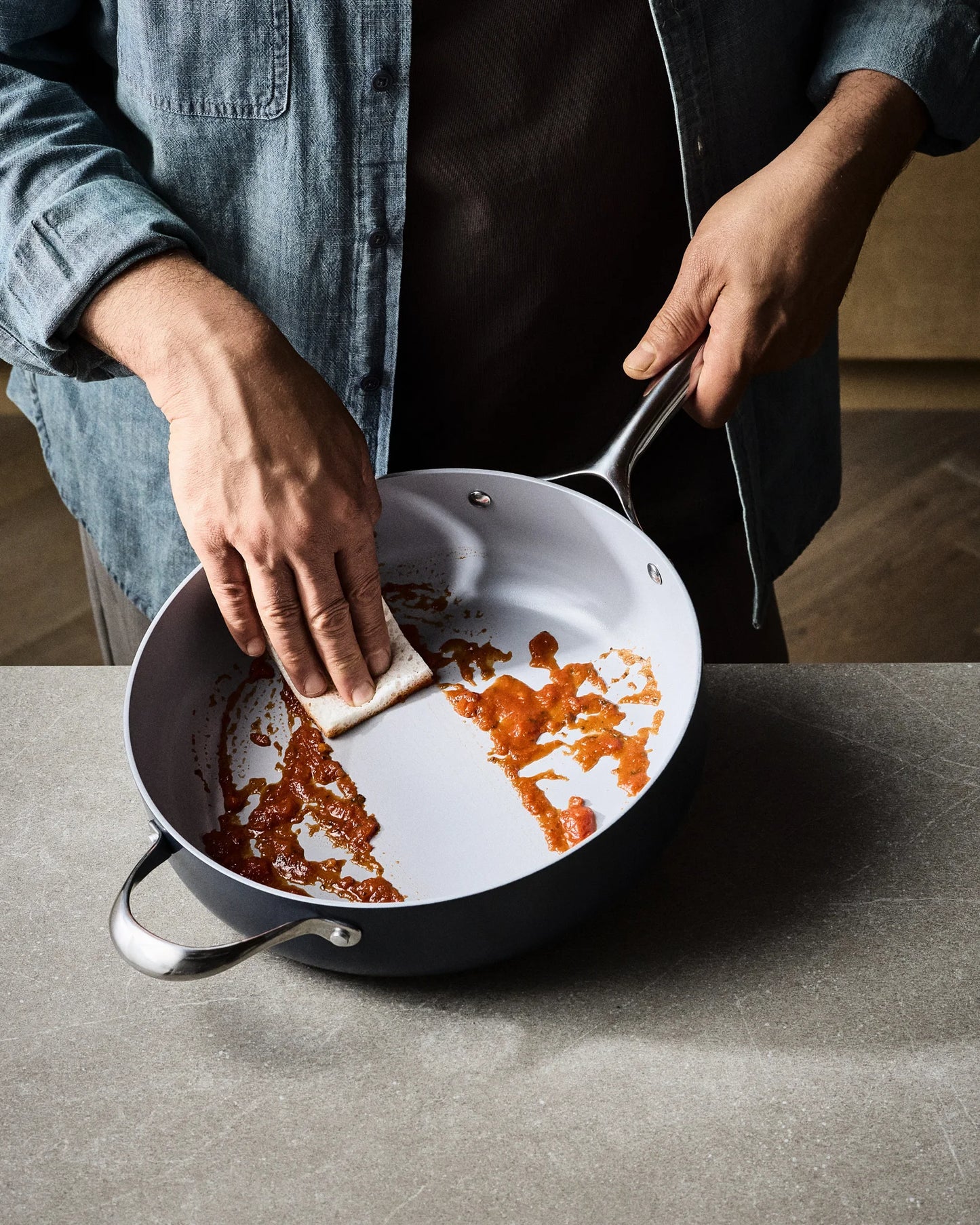 Ceramic Nonstick Saute Pan with Lid - One Size / Navy