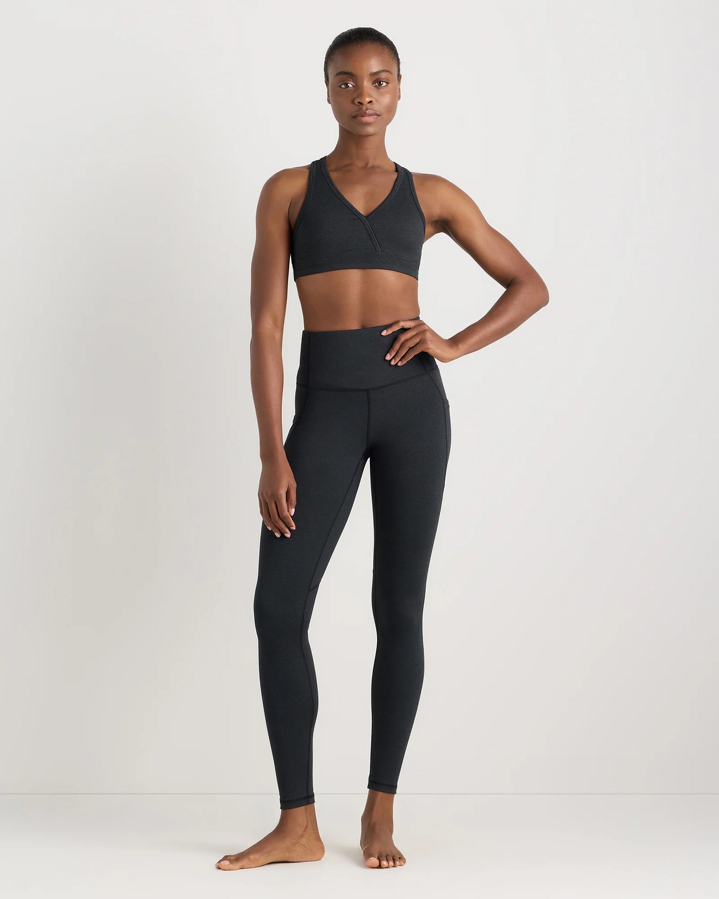Ultra-Soft V-Neck Racerback Bra - XS / Heather Black