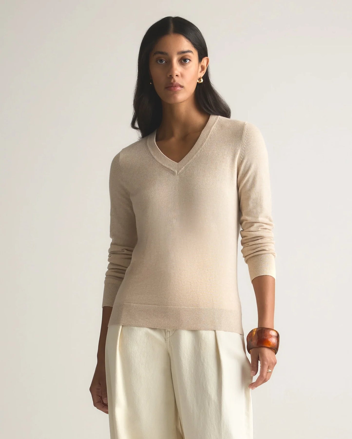 Lightweight Cotton Cashmere V-Neck Sweater - XS / Sugar Stone