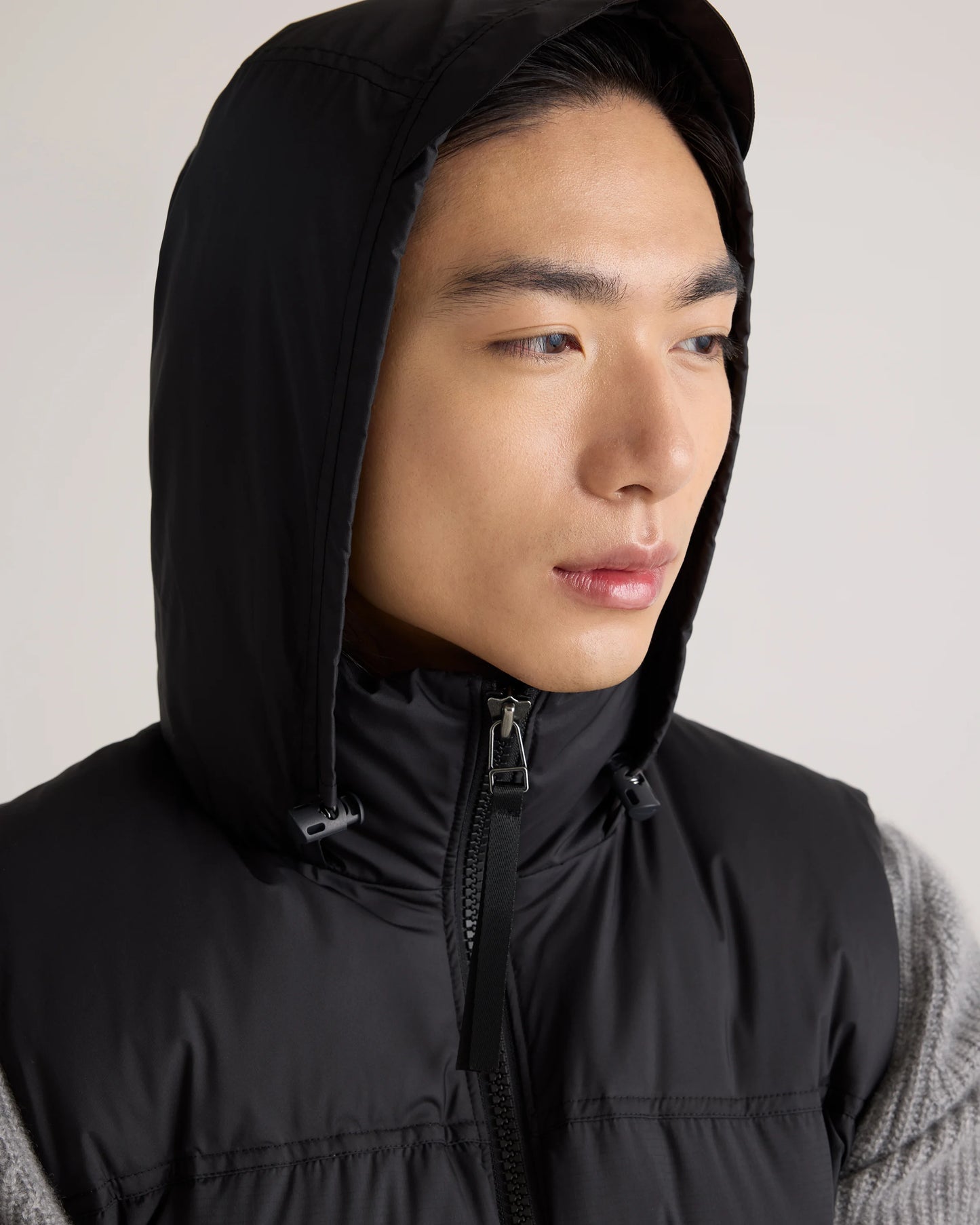 Responsible Down Puffer Vest - S / Carbon Grey