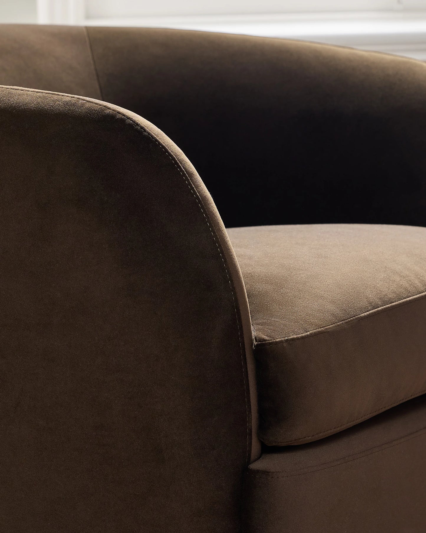 Performance Velvet Swivel Chair - One Size / Performance Velvet Taupe