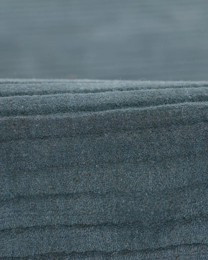 Remington Hand-Loomed Wool Rug - 2' x 4' / Rust