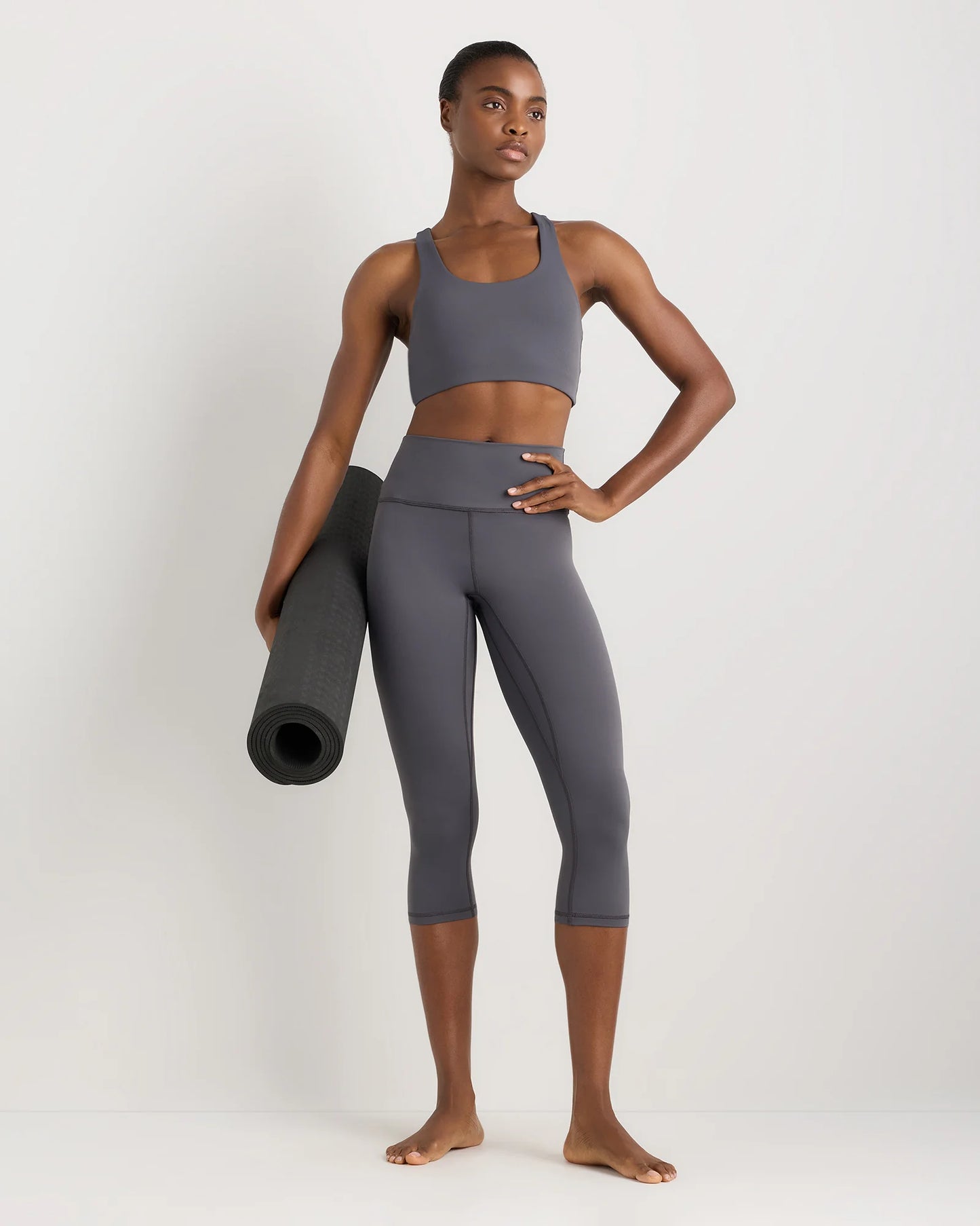 Ultra-Form High-Rise Capri - XS / Dark Coal