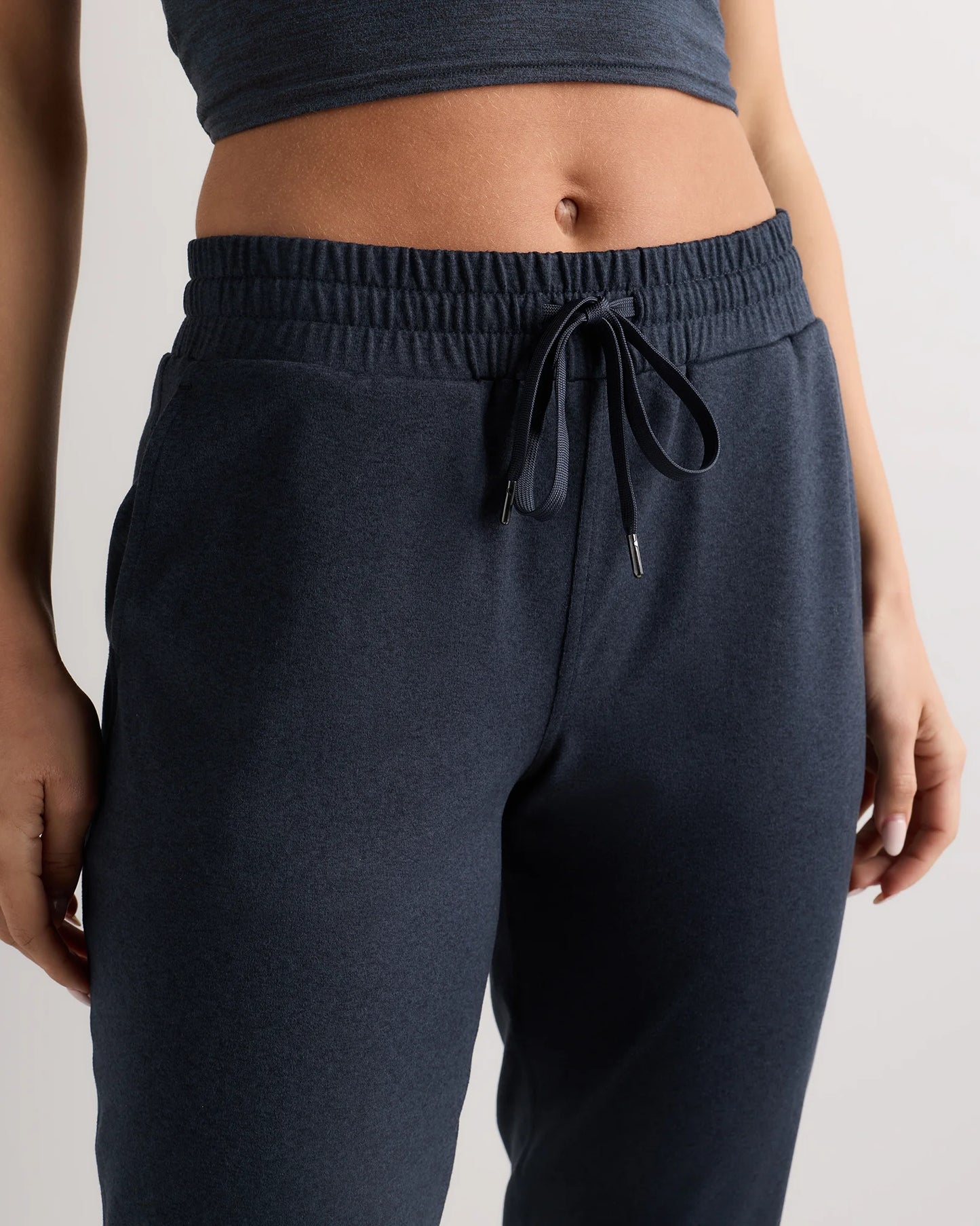 Flowknit Mid-Rise Joggers - XS / Black
