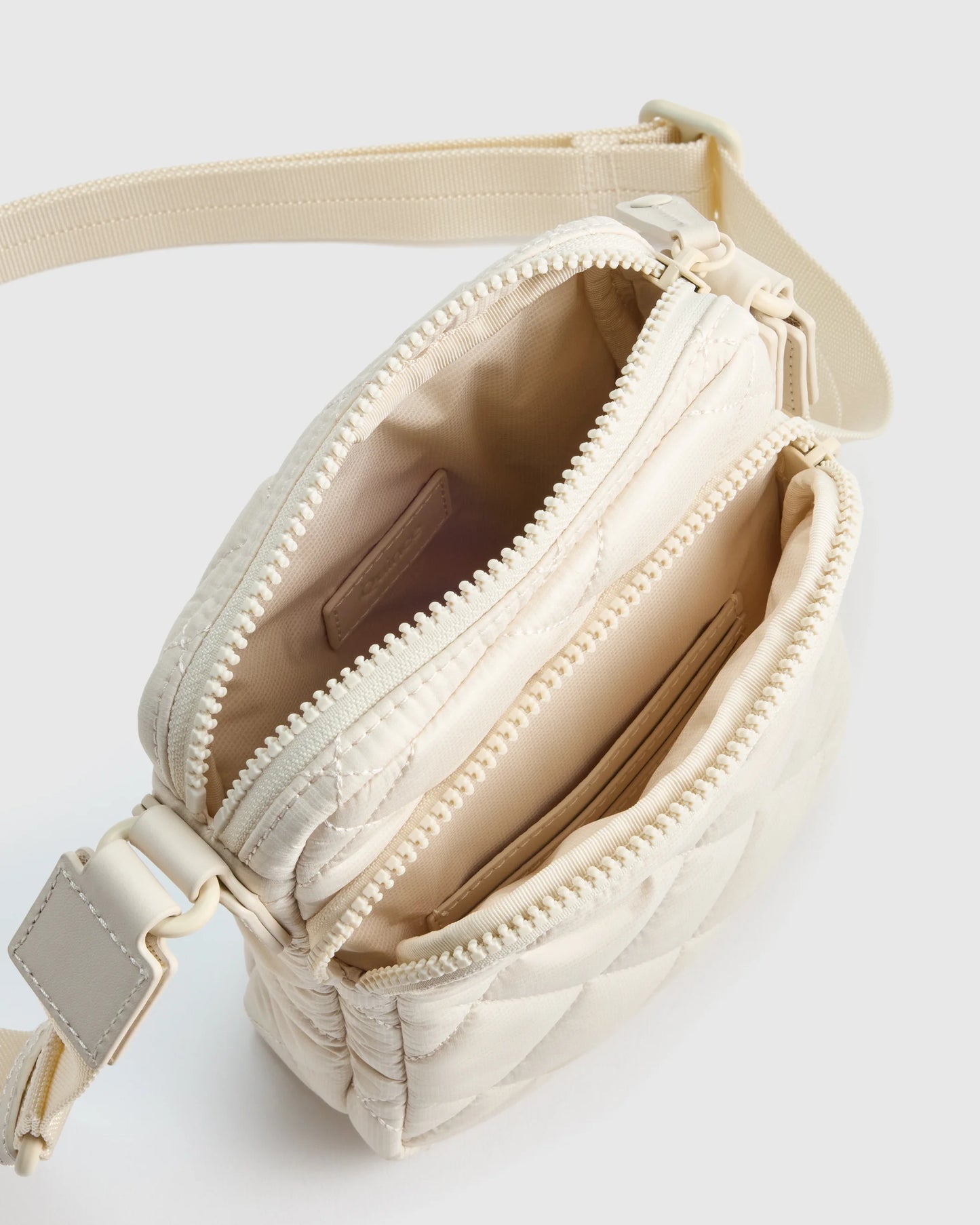 Transit Quilted Phone Crossbody - One Size / Navy