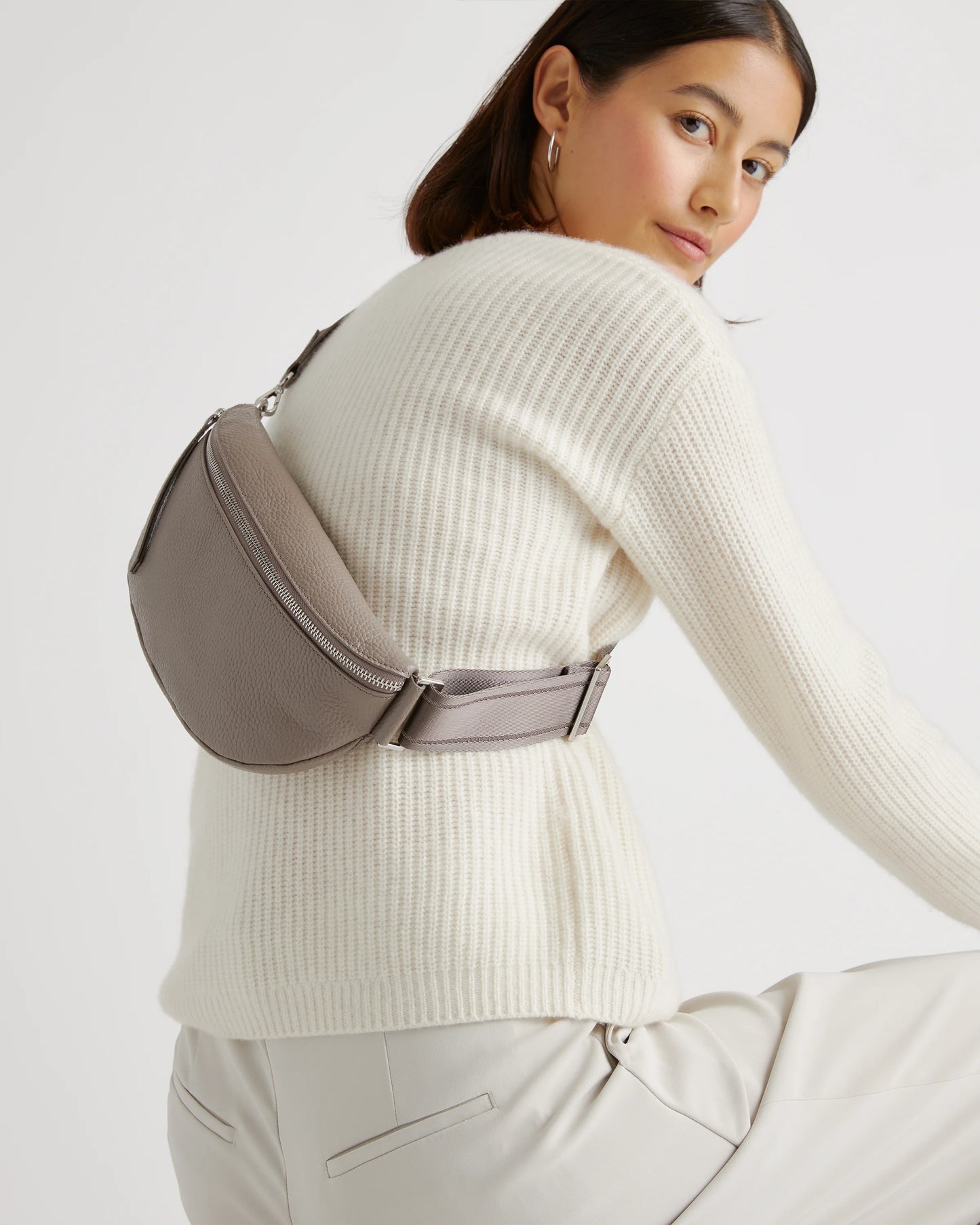 Quinn Sling Bag - One Size / Cognac