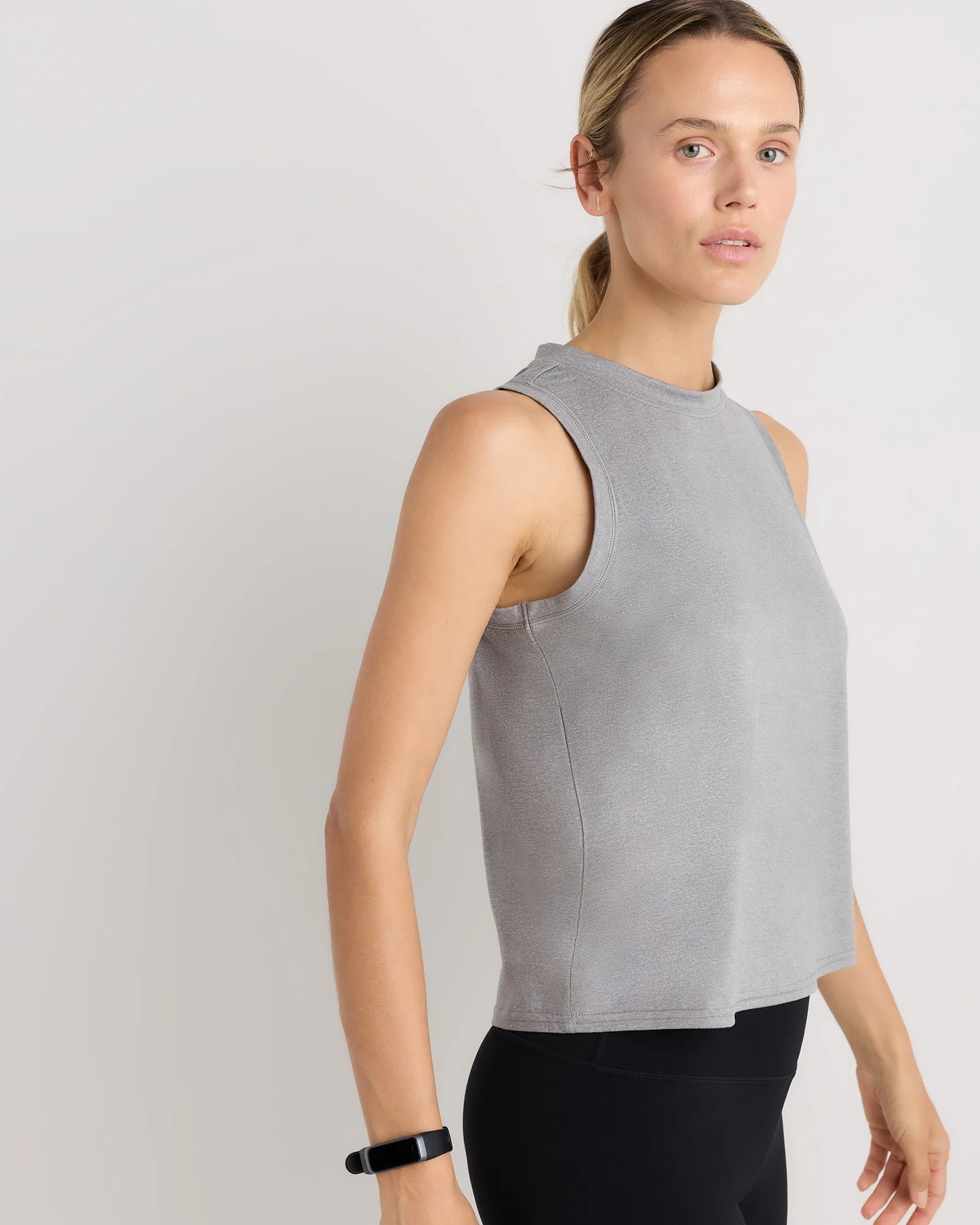 Flowknit Breeze High-Neck Tank - XS / Heather Deep Navy