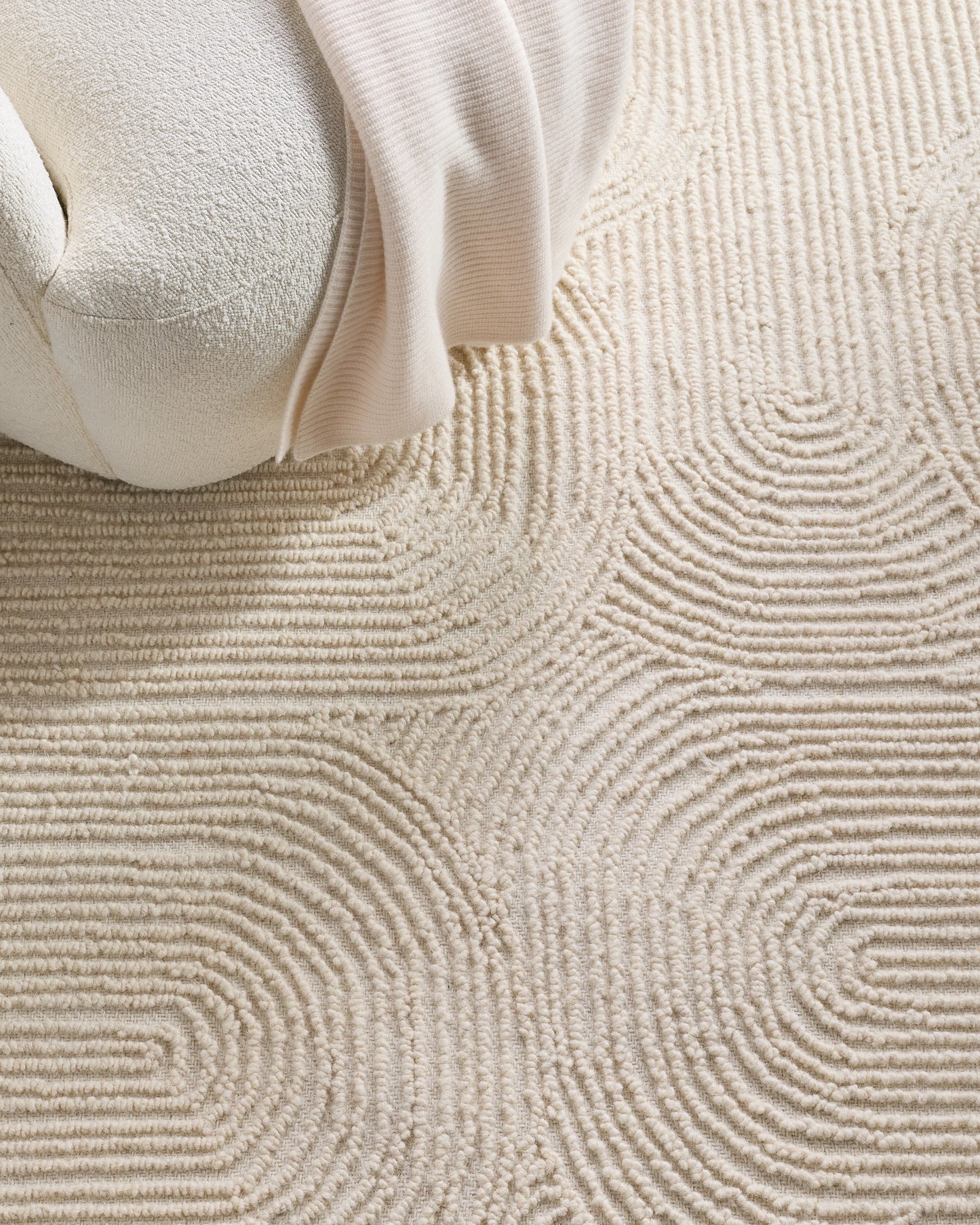 Asher Tufted Wool Rug - 3' x 5' / Ivory