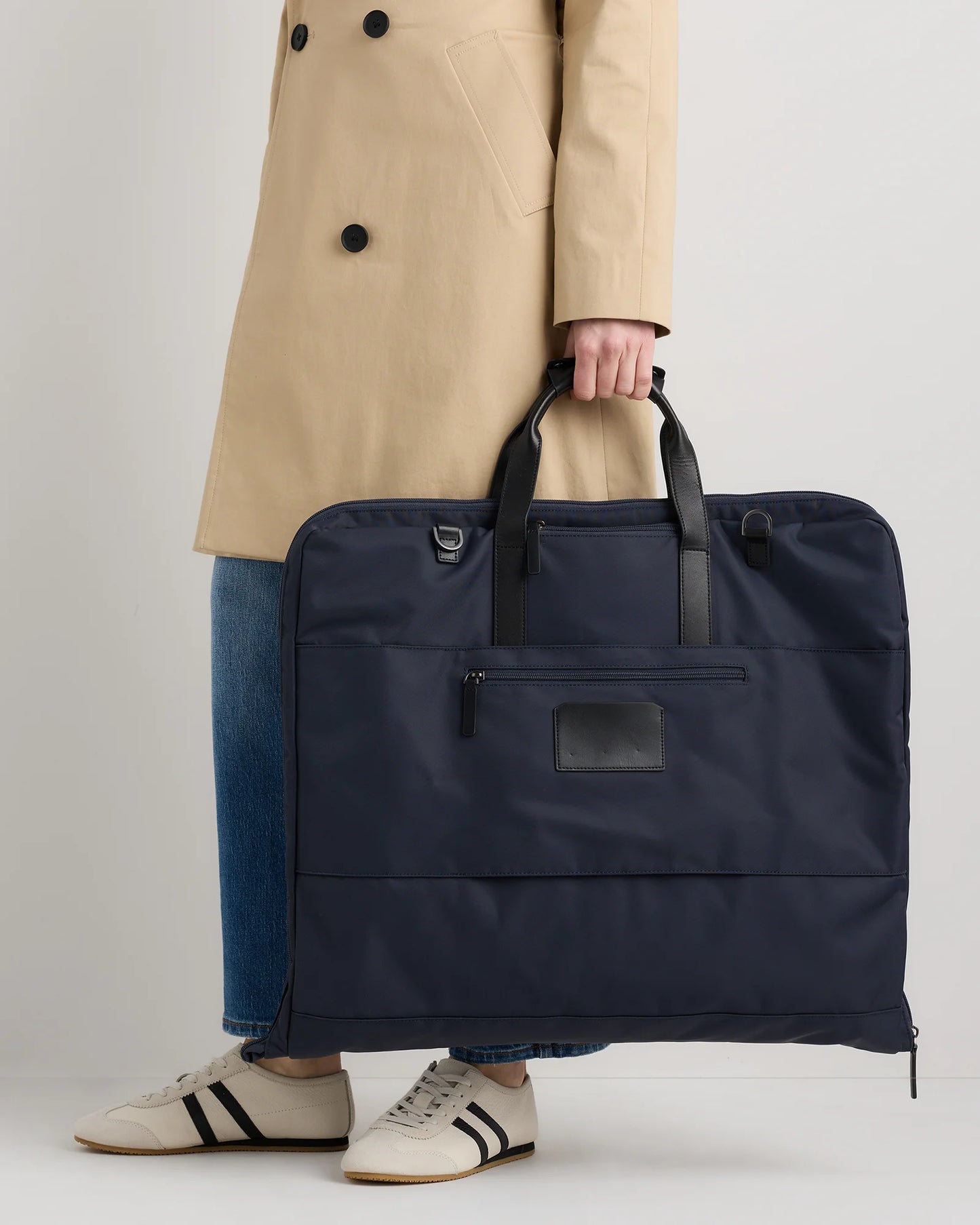 Voyage Nylon Garment Bag - One Size / Dark Green
