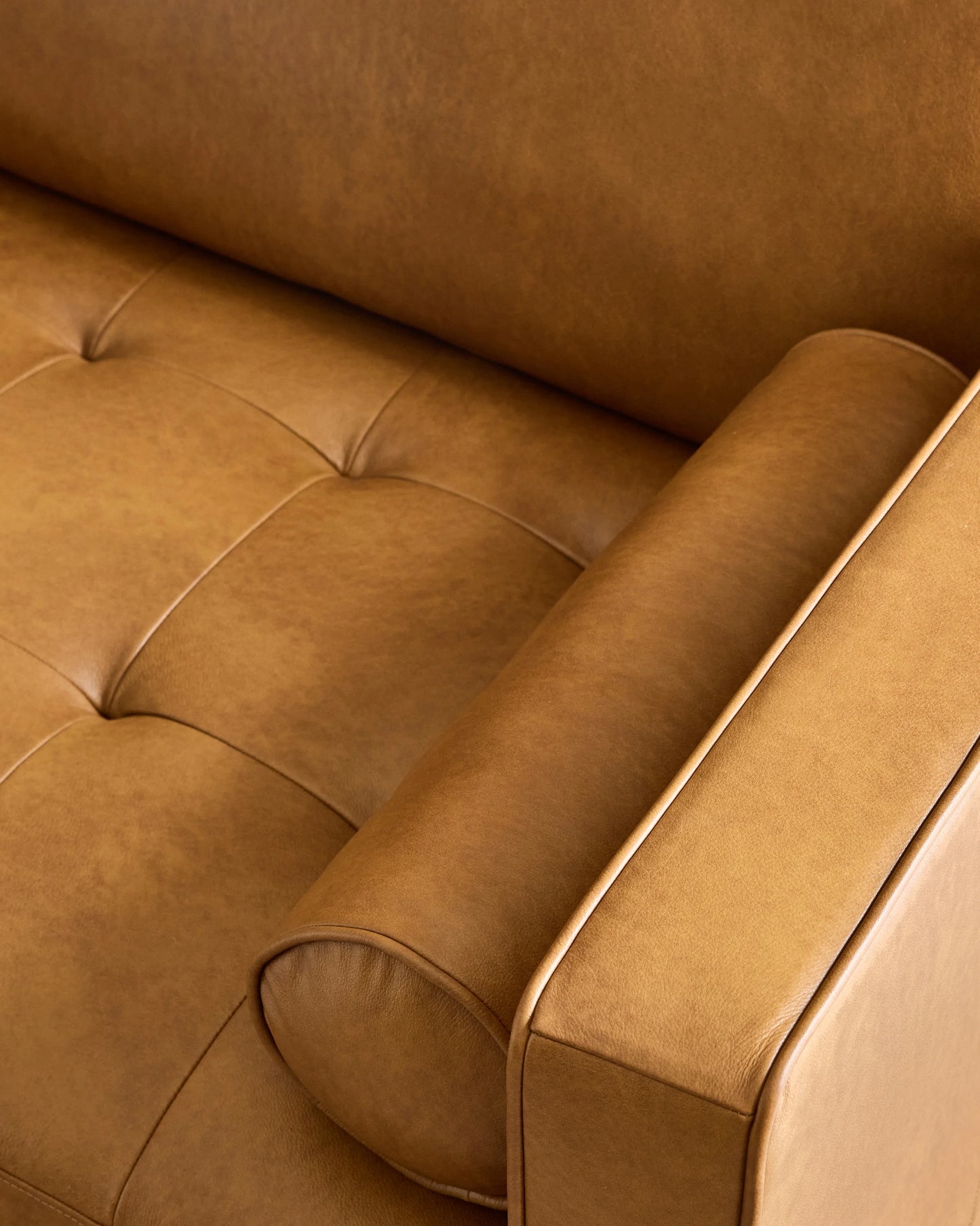 Italian Leather Midcentury Sofa - One Size / Chestnut
