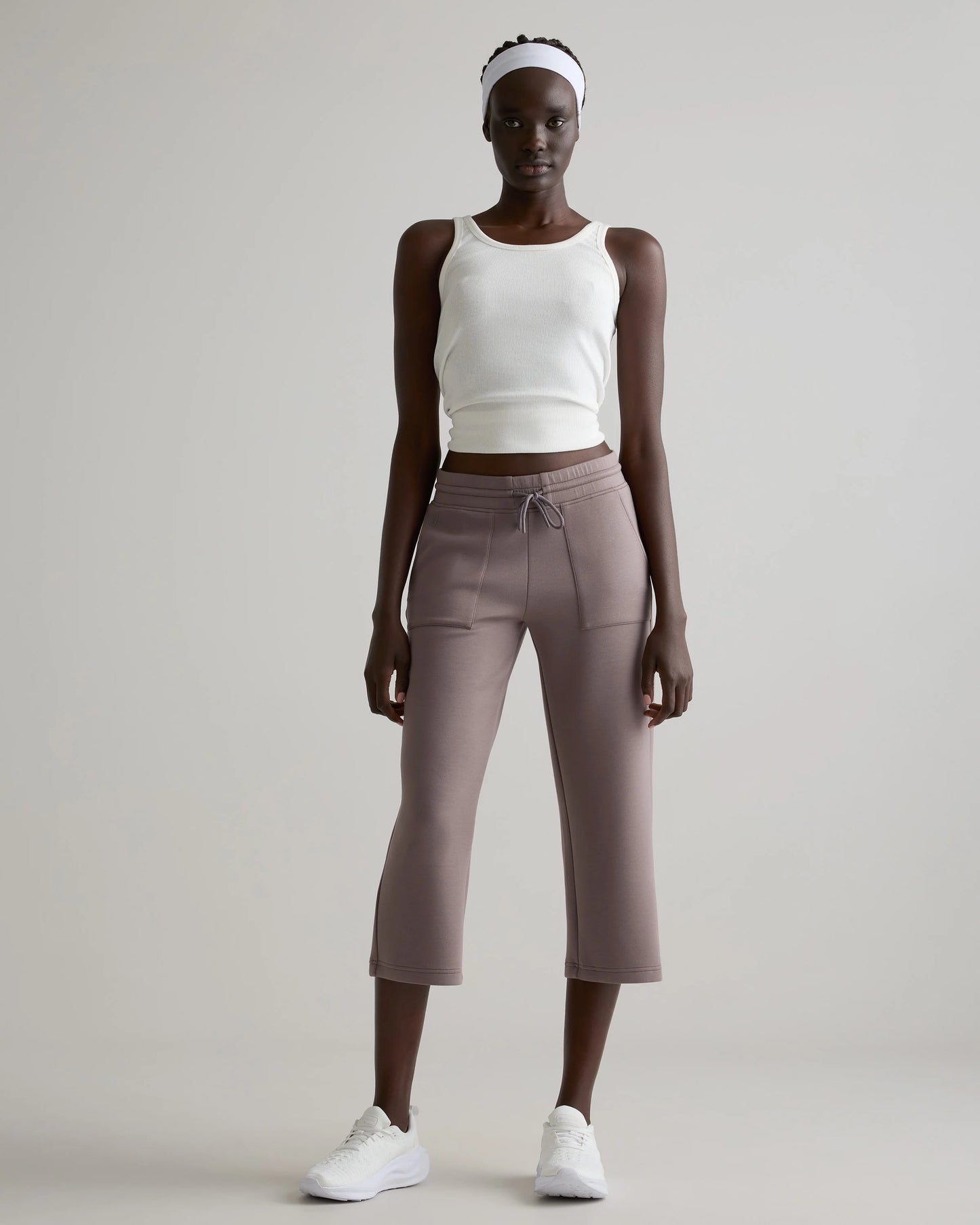 CloudComfort High-Rise Cropped Sweatpants - XS / Pebble Beige