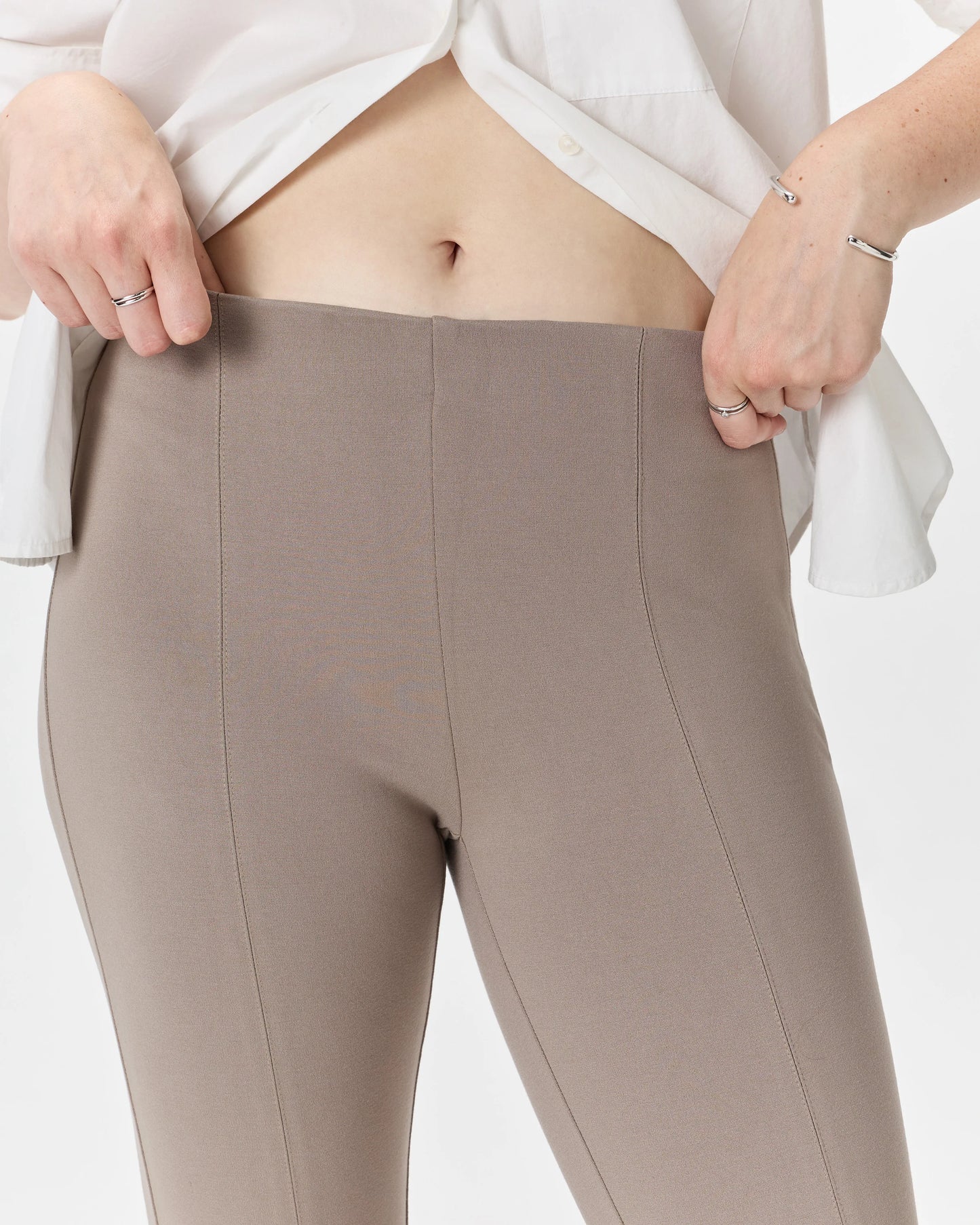 Ultra-Stretch Ponte Pintuck Ankle Pants - XS / Black