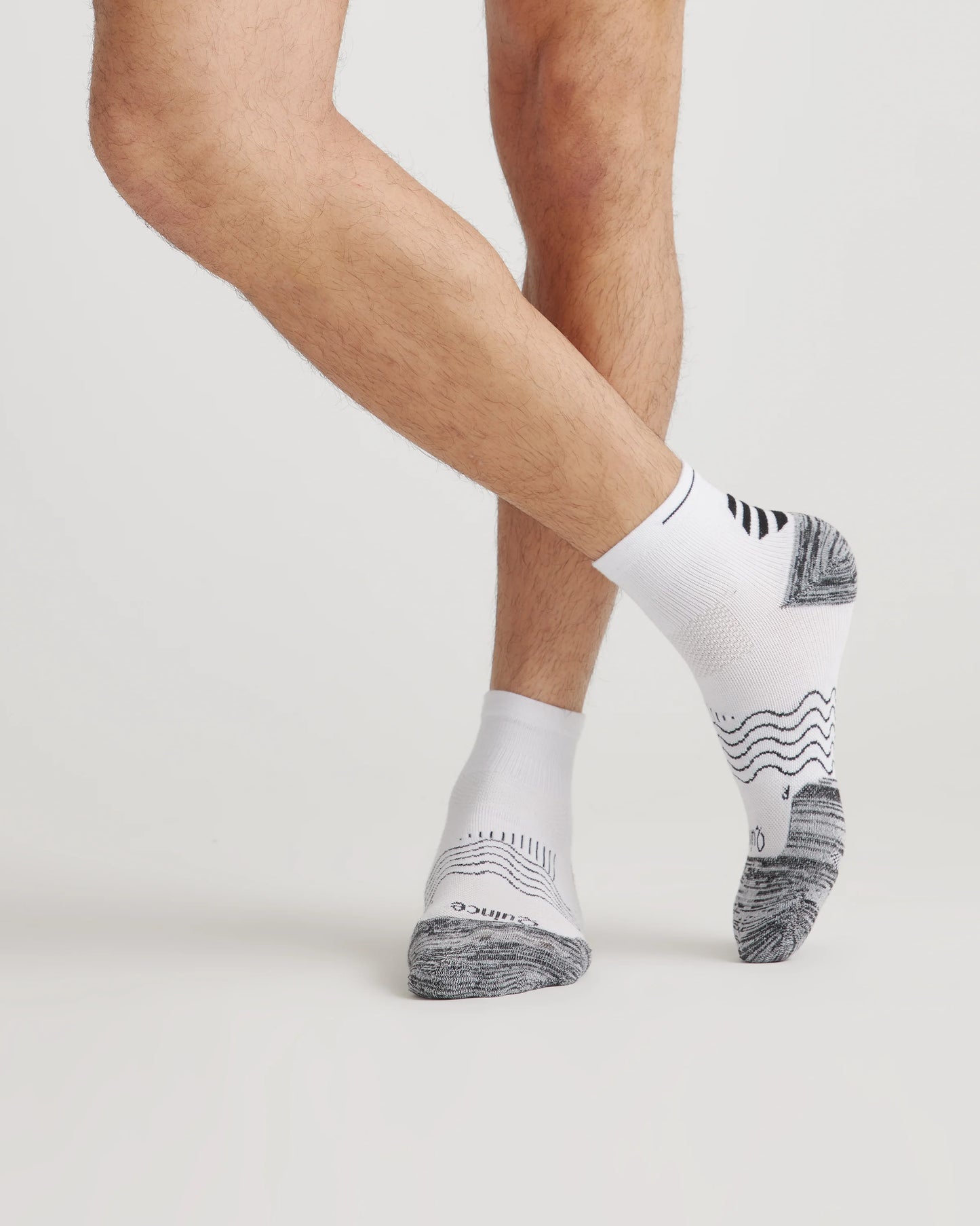 Performance Running Quarter Socks (4-Pack) - S / White