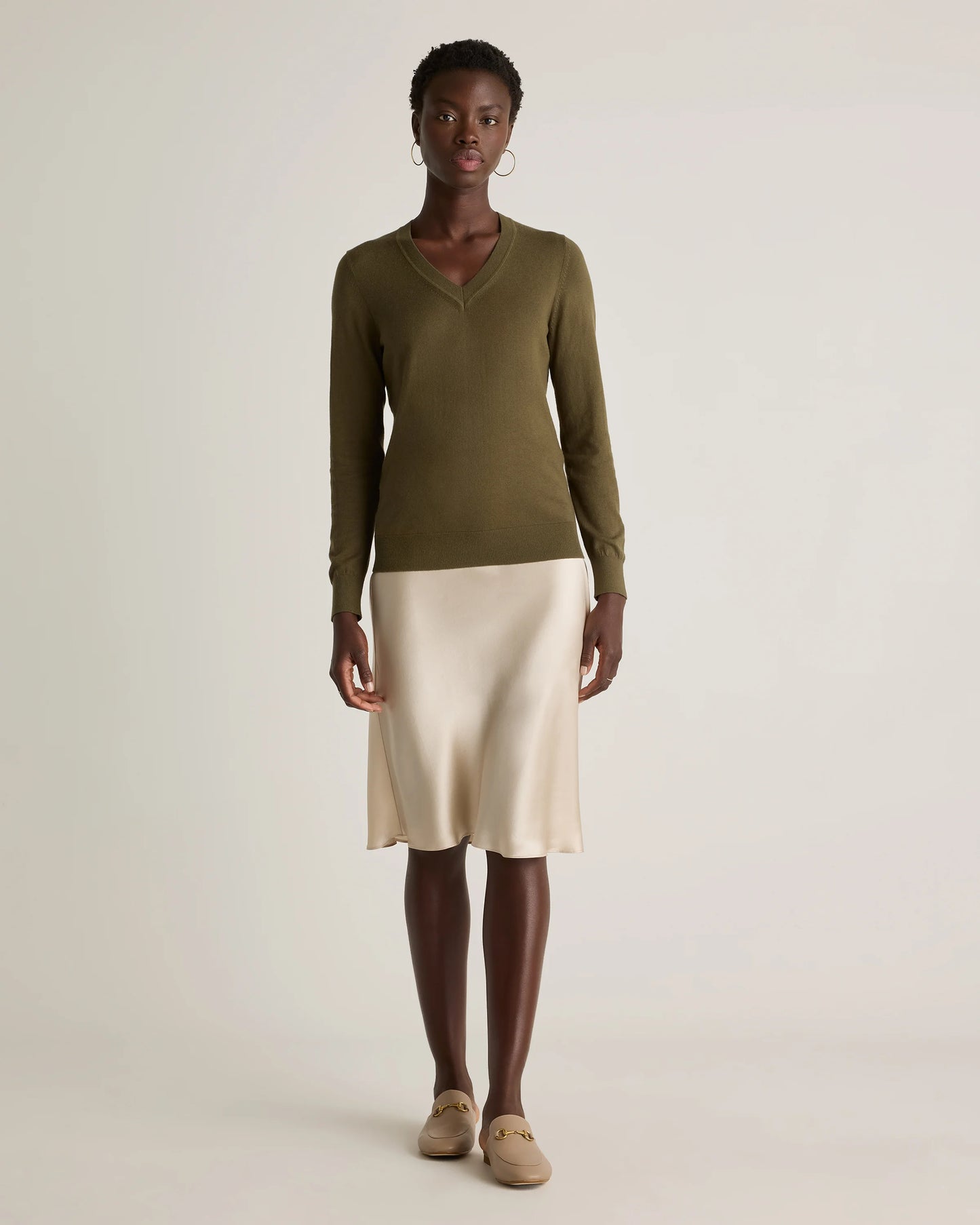 Lightweight Cotton Cashmere V-Neck Sweater - XS / Sugar Stone