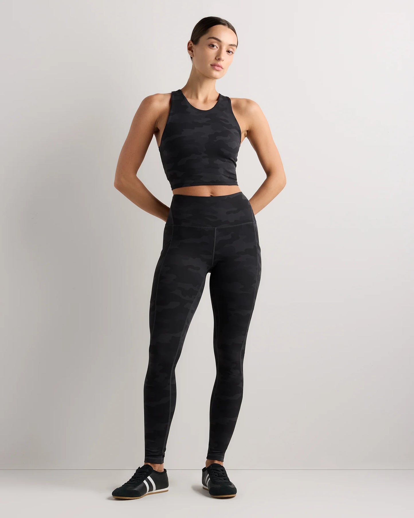 Ultra-Form High-Rise Pocket Legging - XS / Black