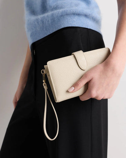 Italian Leather Phone Bi-Fold Wristlet - One Size / Black