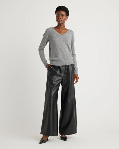 Mongolian Cashmere V-Neck Sweater - XS / Rich Burgundy