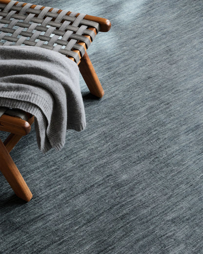 Wells Hand-Loomed Wool Rug - 5' x 8' / Blue