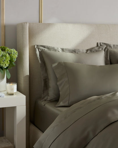 Signature Giza Cotton Sateen Pillowcase Set - Standard / White
