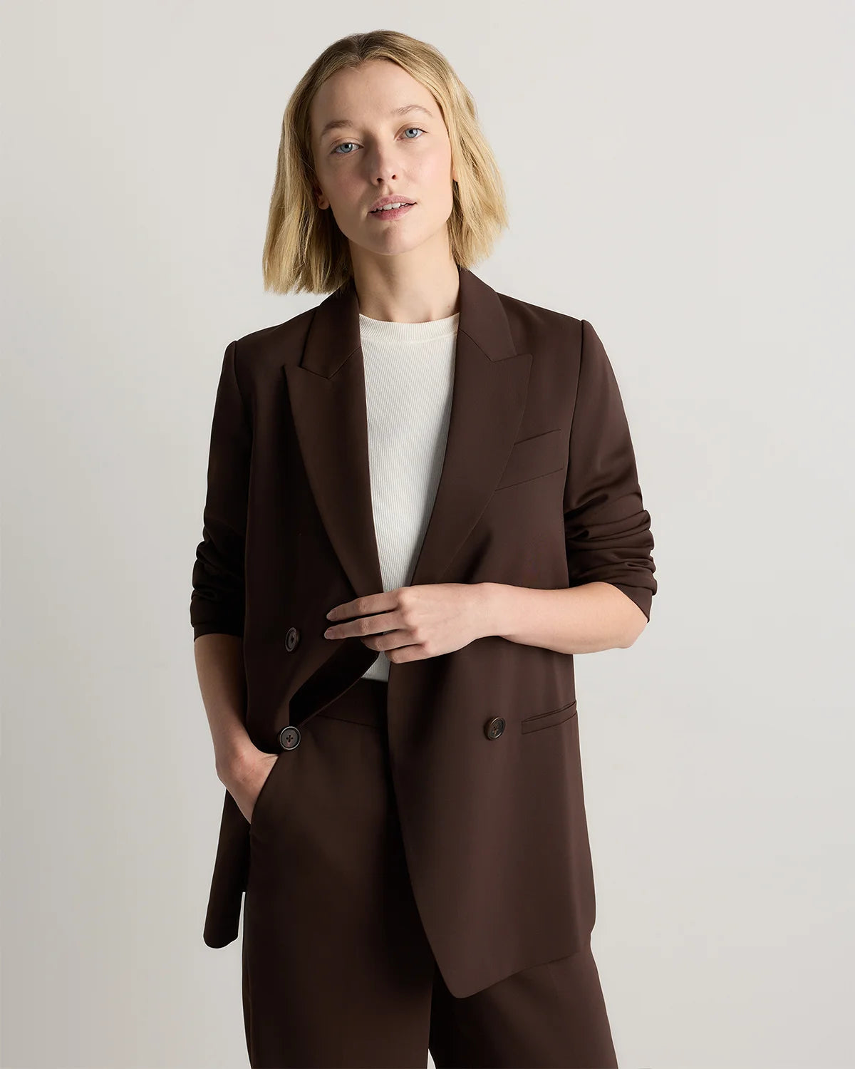 Stretch Crepe Relaxed Double-Breasted Blazer - XS / Sand