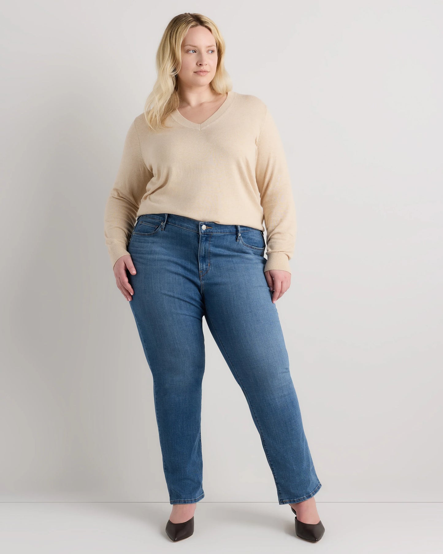 Lightweight Cotton Cashmere V-Neck Sweater - 1X / Black