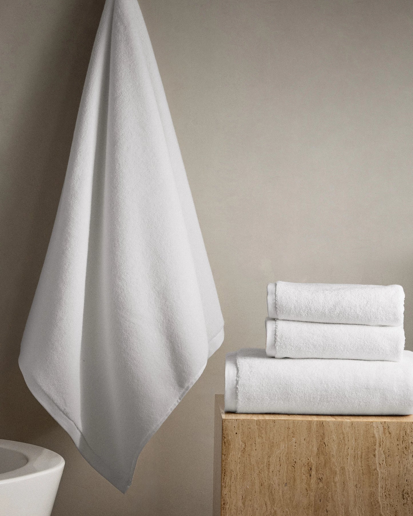 Plush Organic Turkish Cotton Bath Bundle (4 pieces) - One Size / White