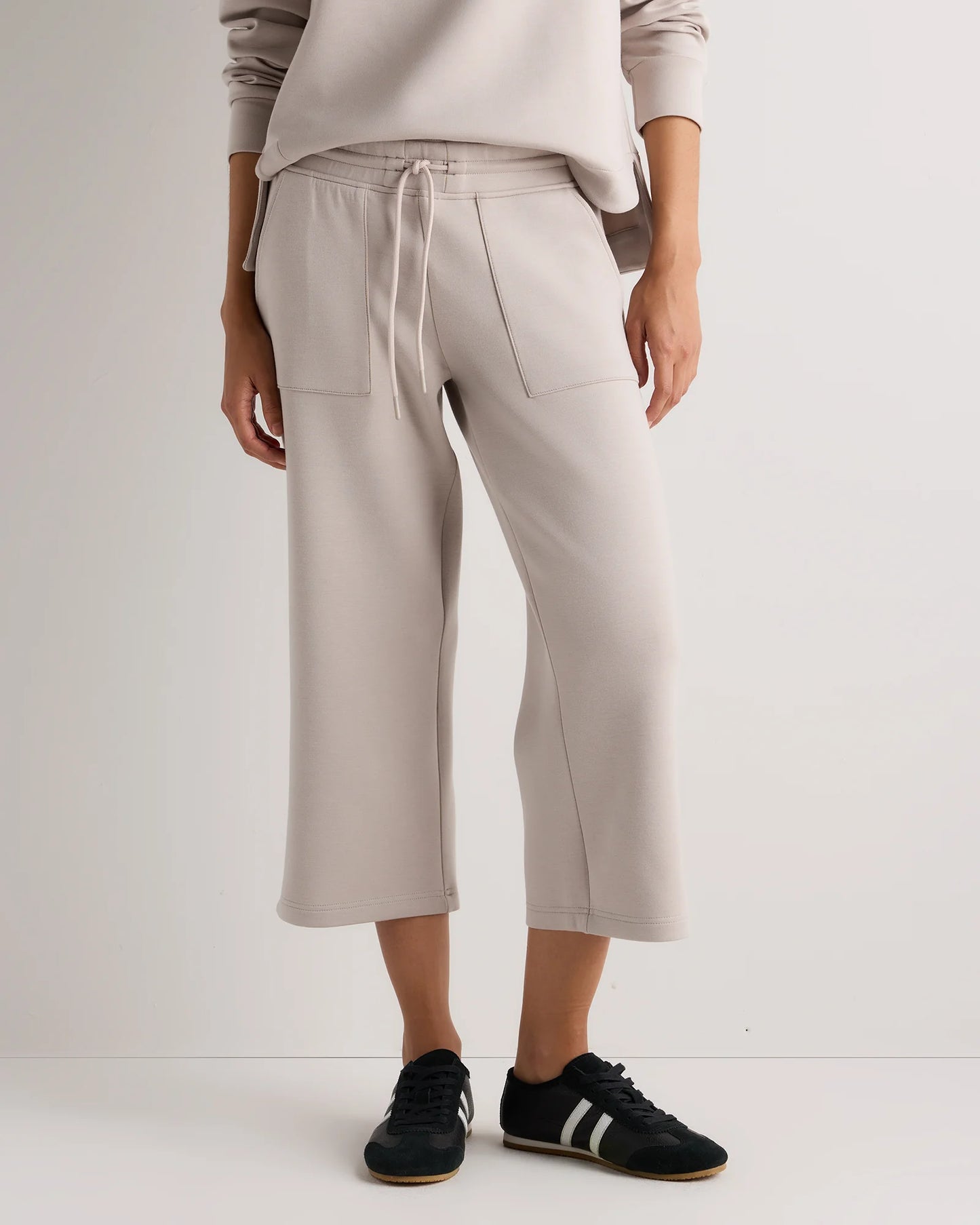 CloudComfort High-Rise Cropped Sweatpants - XS / Pebble Beige