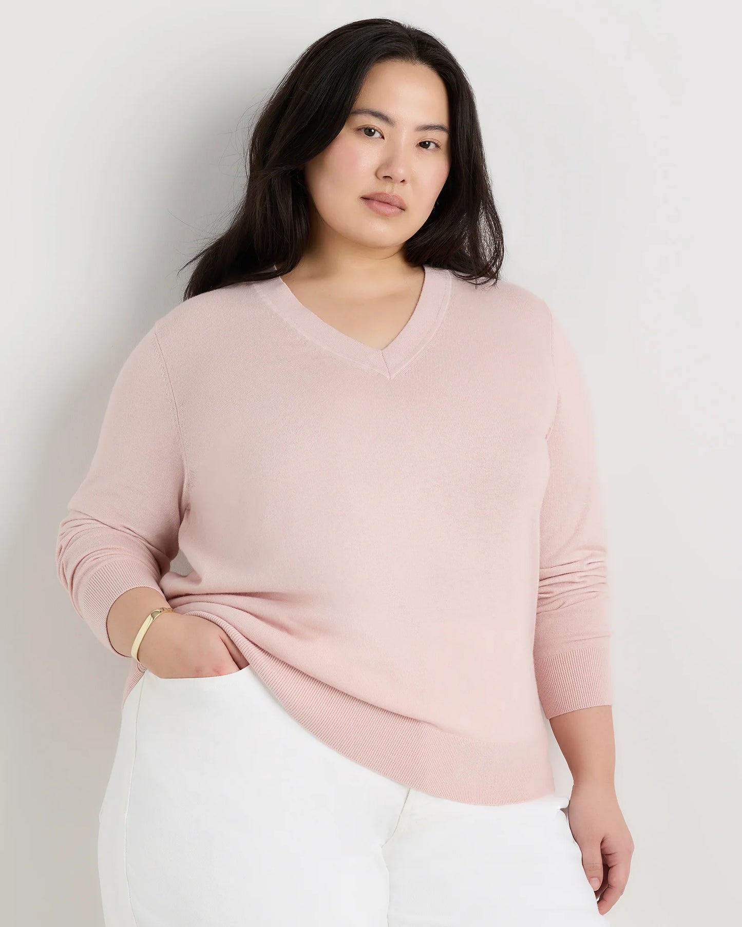Lightweight Cotton Cashmere V-Neck Sweater - 1X / Black