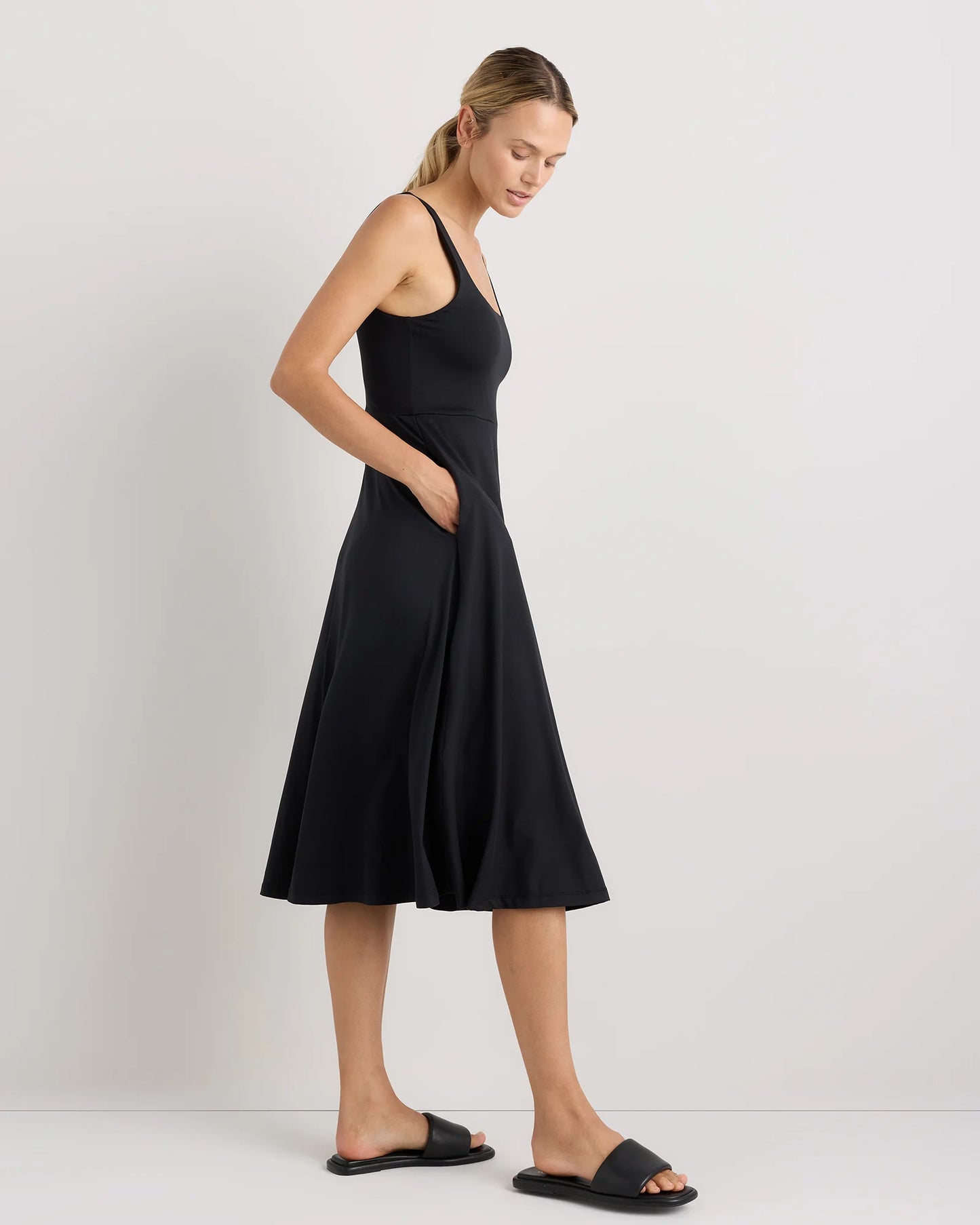 Flowknit Breeze Fit & Flare Dress - XS / Heather Green