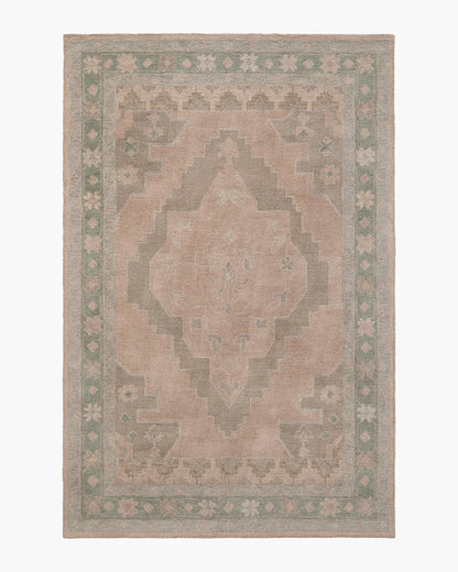 Ami Wool Rug - 5' x 8' / Soft Blush