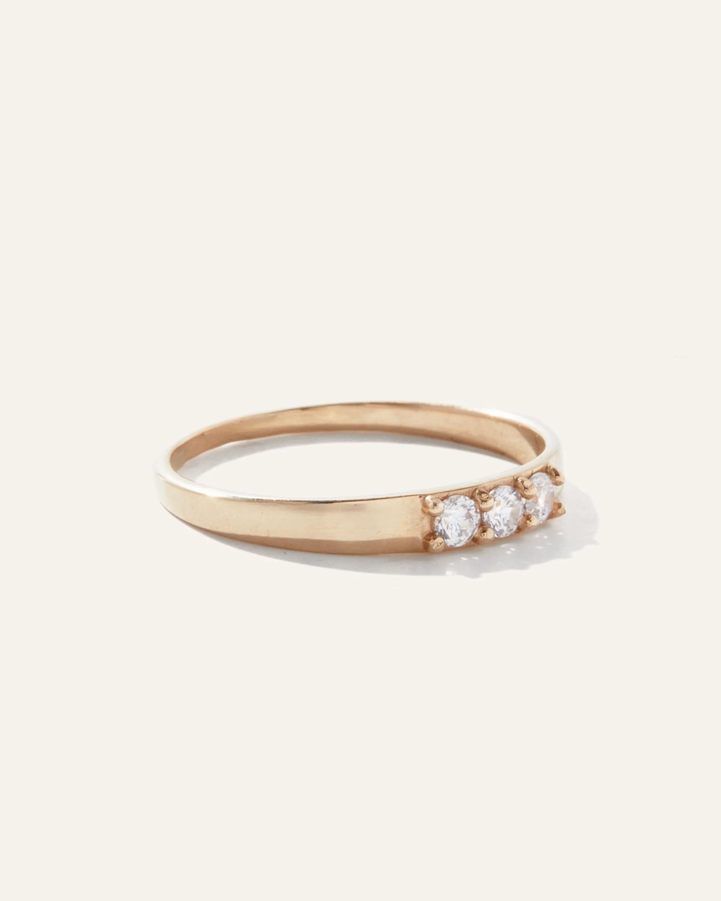 14K Gold Diamond Three Stone Tapered Band - 4 / Yellow Gold