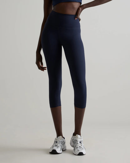 Ultra-Form High-Rise Capri - XS / Dark Coal