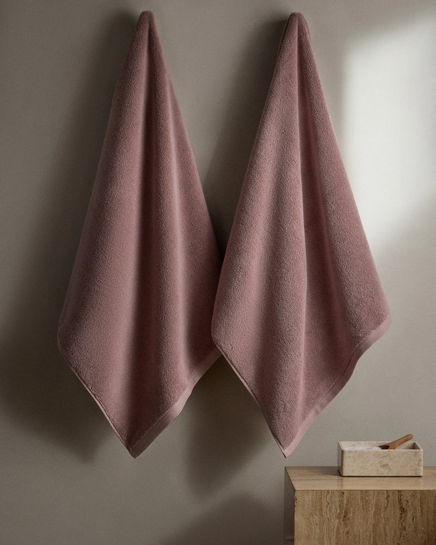 Plush Organic Turkish Cotton Bath Towel (Set of 2) - One Size / White