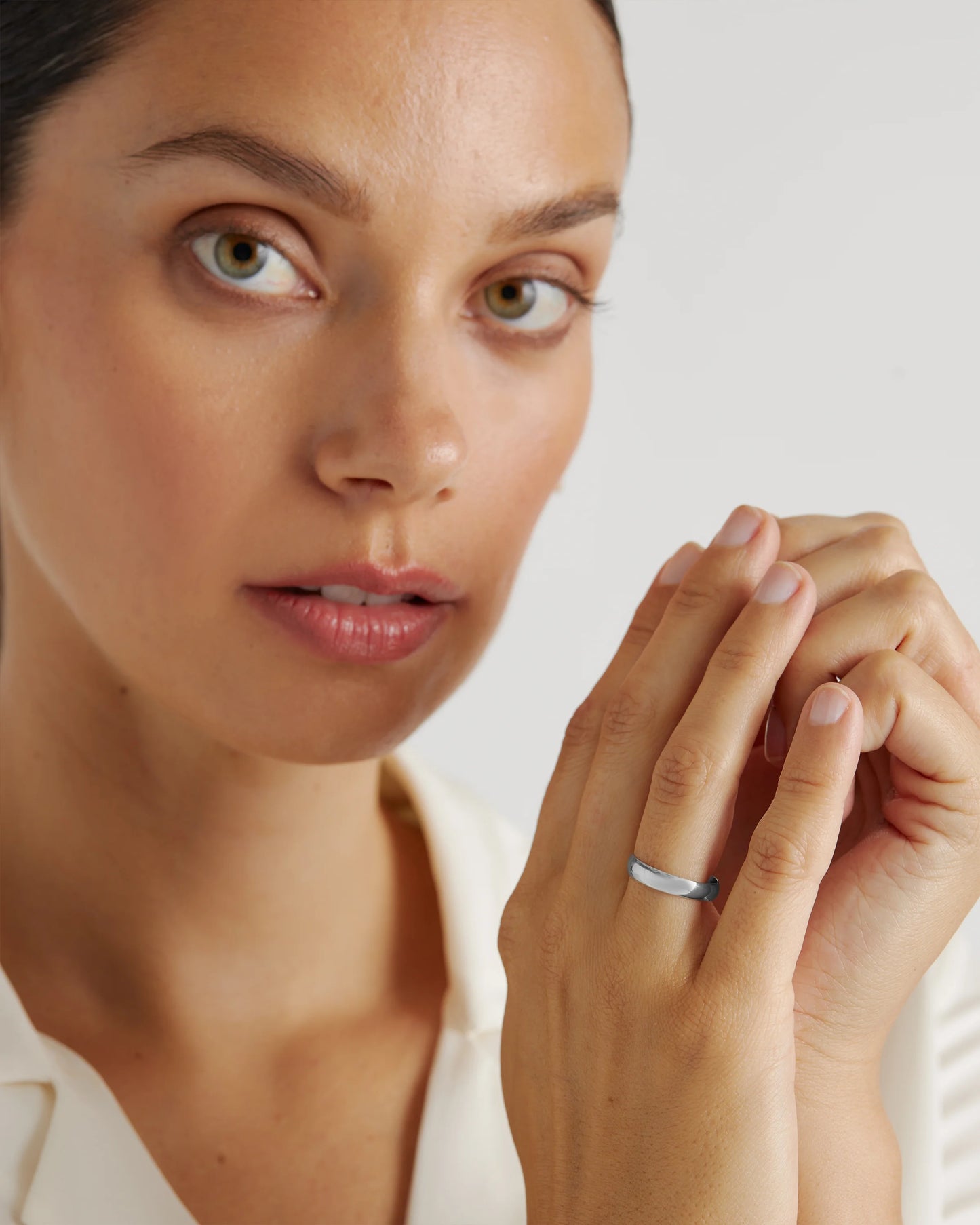 14K Gold Lightweight Round Edge Band - 4 / Yellow Gold