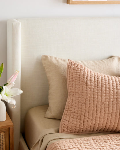 Wingback Bed in Performance Linen Blend - Full / Ivory