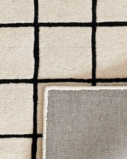 Bowie Wool Rug - 5' x 8' / Brown