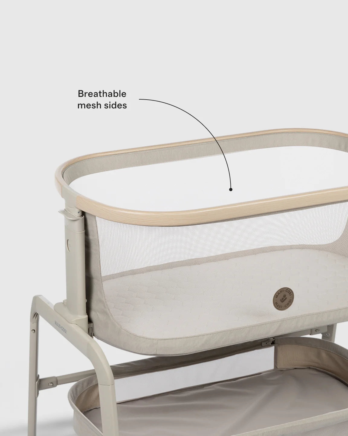 Iora Bedside Bassinet by Maxi-Cosi - One Size / Classic Oat