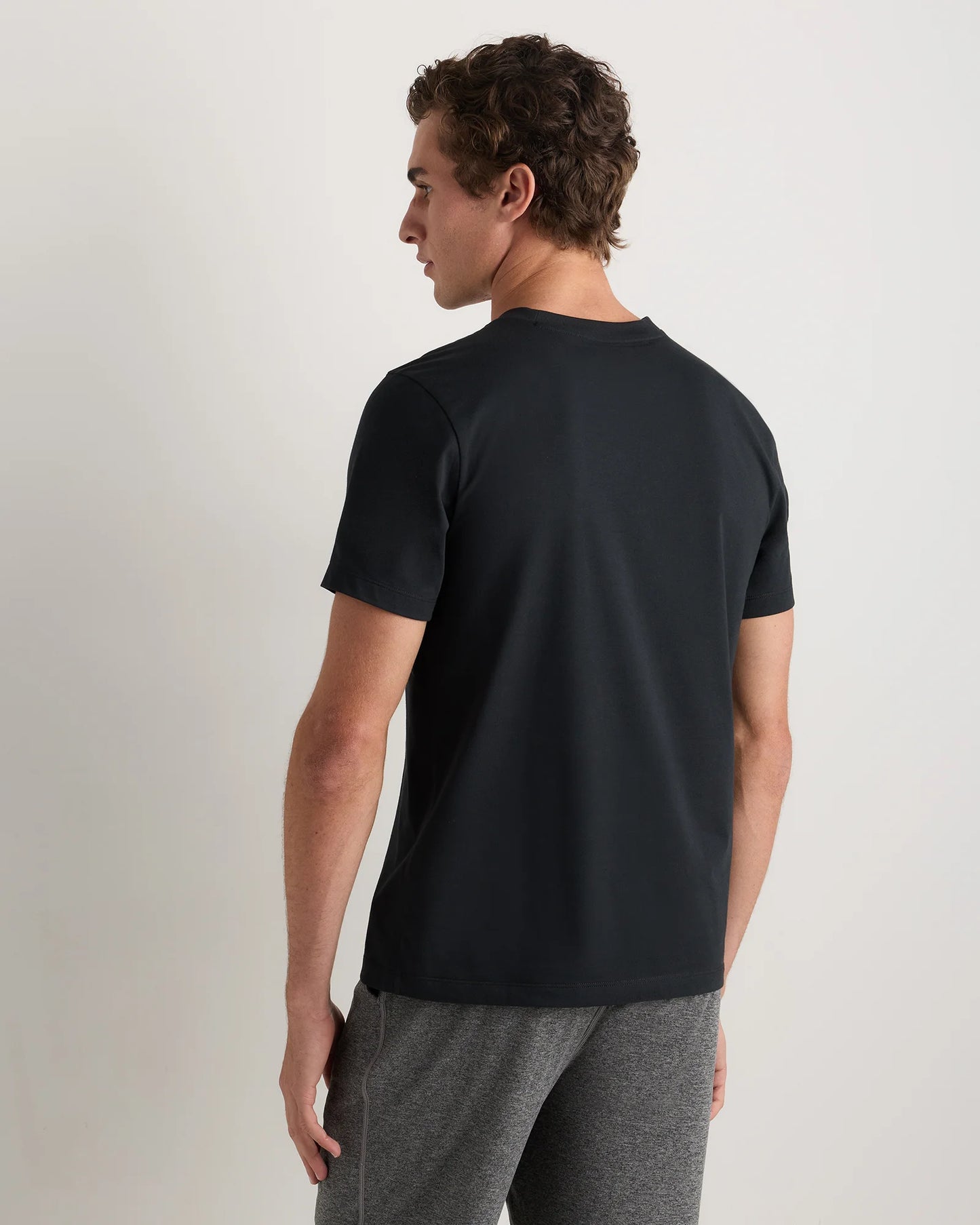 Studio Performance Tee - S / Black
