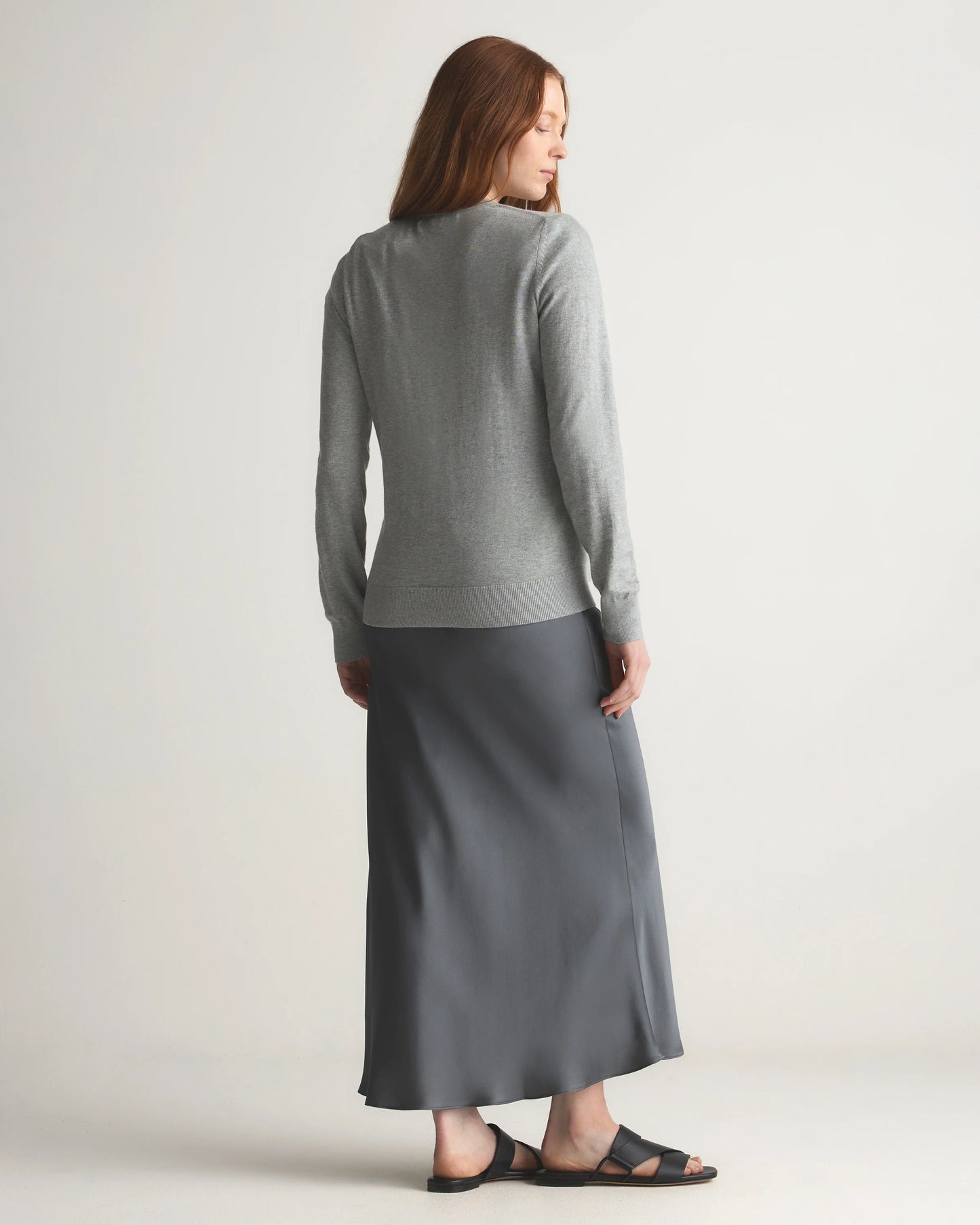 Lightweight Cotton Cashmere V-Neck Sweater - XS / Sugar Stone