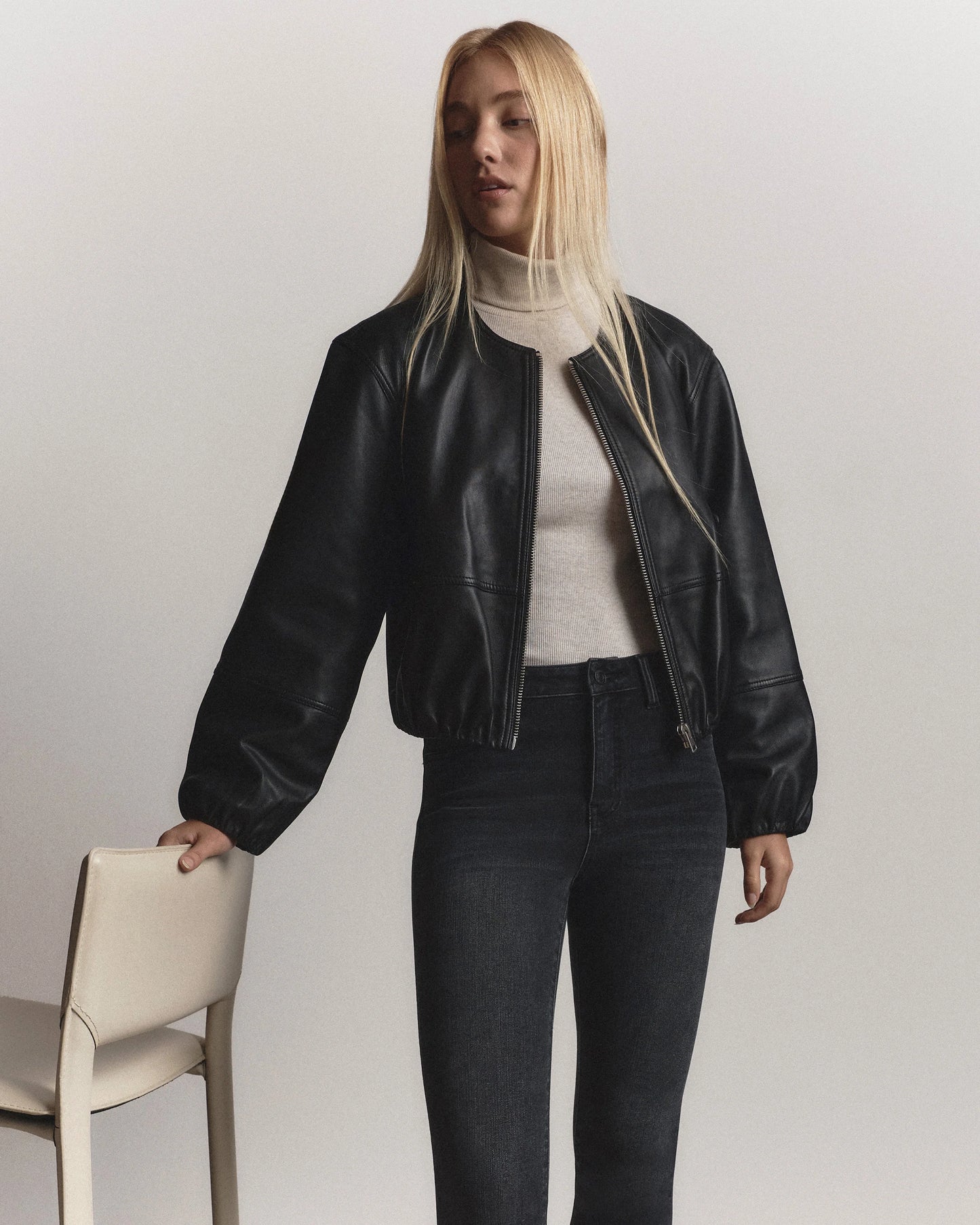 Bella Stretch Skinny Jeans - 24 / Black