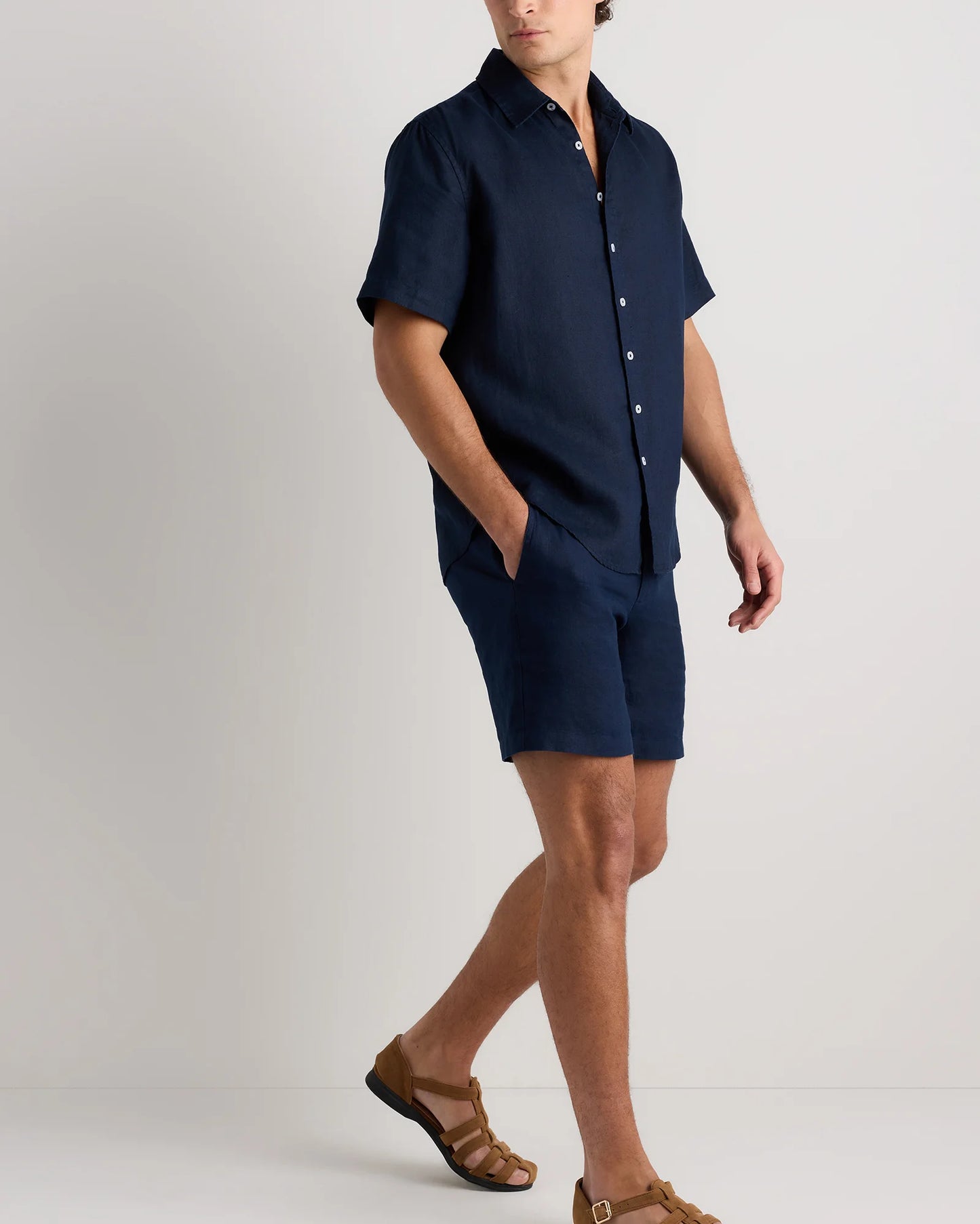 100% European Linen Shorts - 7" - S / Black