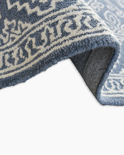 Maisie Tufted Wool Rug - 3' x 5' / Sky Blue